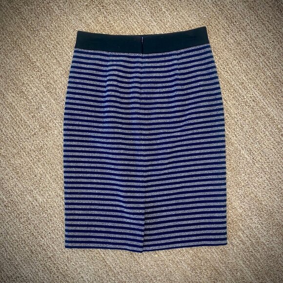 J. Crew Wool Colorblock Pencil Skirt in Navy/Grey Stripe, Size 4 - Picture 2 of 12